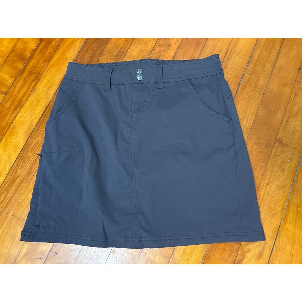 Prana Halle hiking skort with front pockets and button closure size 0 "coal"